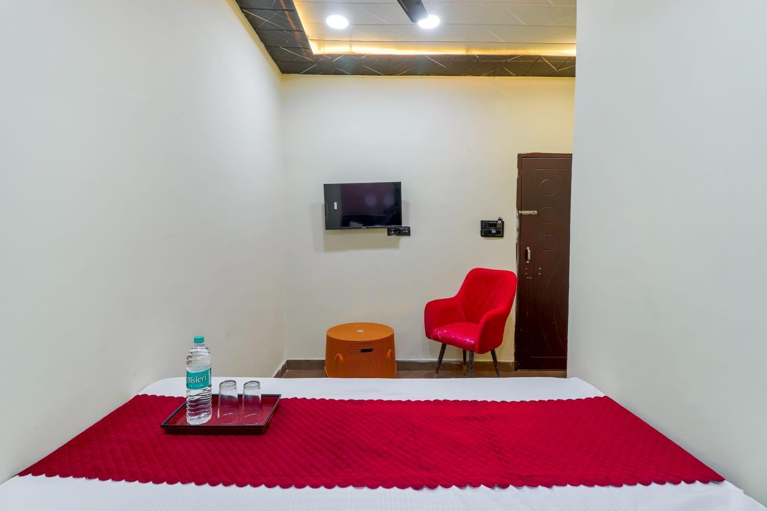Hotel Krishna Priya Haridwār Zewnętrze zdjęcie